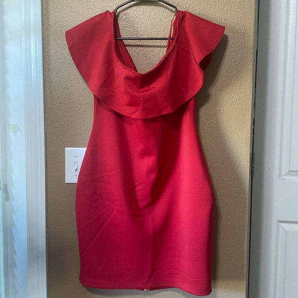 Size LG Red Guess Dress - Picture 5 of 5